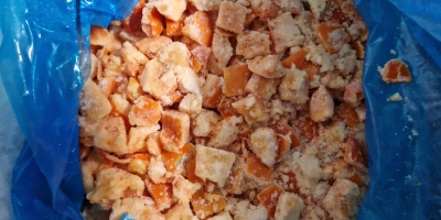 Sprzedam pomidora mrozonego 20x20 Pakowany po 10 kg. Cena