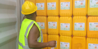 Rafinowany olej słonecznikowy Pochodzenie: Tanzania Przybliżona cena: 1L /