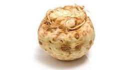 Sprzedam seler korzeniowy 1 tonę. Seler jest pełny w