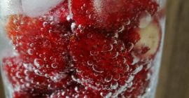 Sprzedam poziomki mrożone, ładne, grube owoce. Cena do uzgodnienia