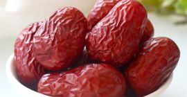 Naturalne jedzenie Suszone czerwone daty Pieczone XinJiang Hetian Jujube