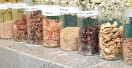 GUMA ARABSKA RÓWNIEŻ ZNANA JAKO (GUMA AKACJI) JEST STOSOWANA