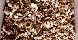 Sprzedam ładne jasne orzechy włoskie łuskane ze zbioru 2020