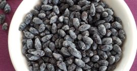 Zamrożone i przesortowane owoce Jagody kamczackiej. Cena uzależniona od