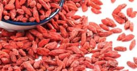 Suszone dzikie jagody goji czarnego z wysokiej jakości jagodami