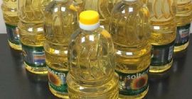 Olej słonecznikowy to nielotny olej tłoczony z nasion słonecznika