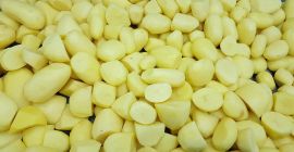 peeled potatoes, vacuum packed