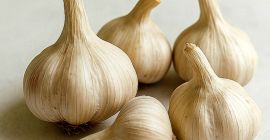 Jesteśmy firmą z Mołdawii, która sprzedaje hurtowo czosnek Lyubasha